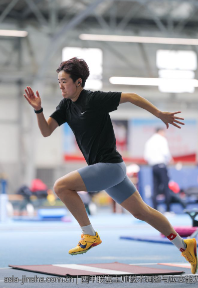 西甲联赛主帅战术调整与应变能力