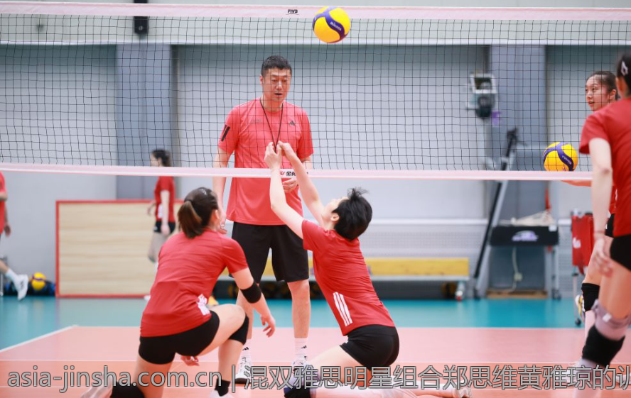 混双雅思明星组合郑思维黄雅琼的训练幕后揭秘